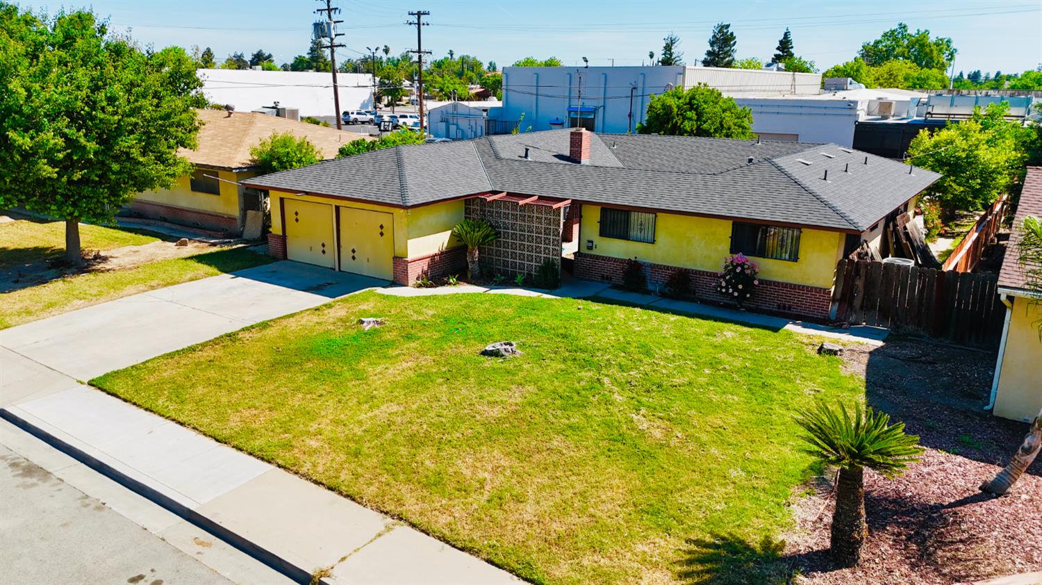 414 South 4th Street Kerman, CA 93630 - Photo 3 of 9