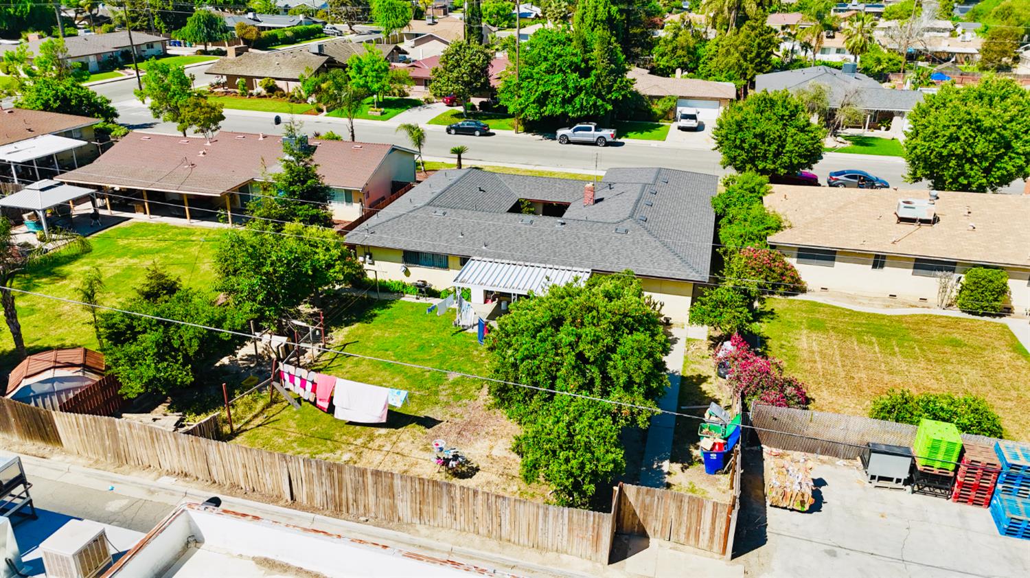 414 South 4th Street Kerman, CA 93630 - Photo 5 of 9