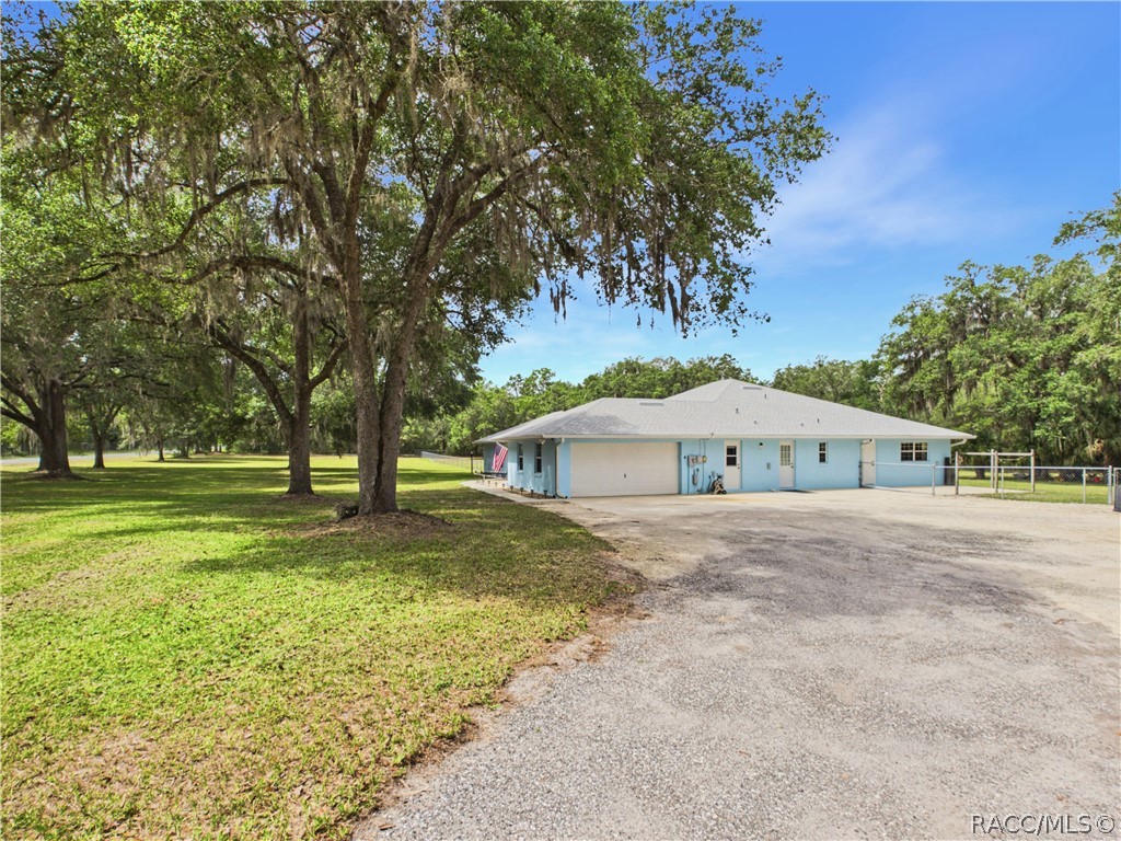 10274 North Rousseau Drive Dunnellon, FL 34433 - Photo 5 of 72