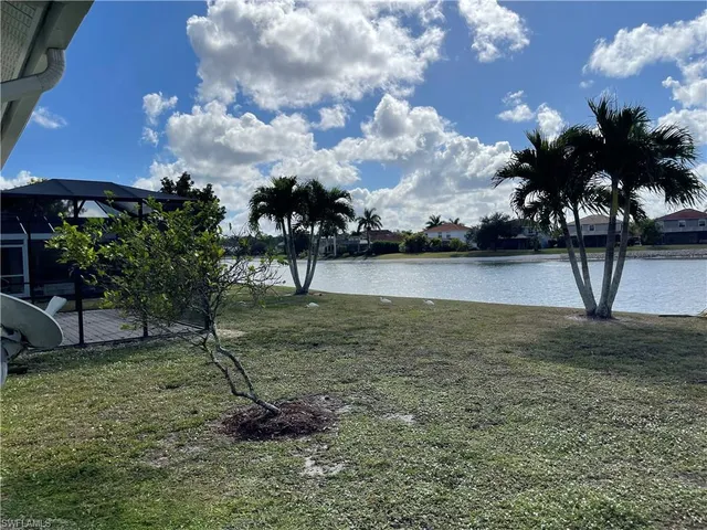 a view of room with window