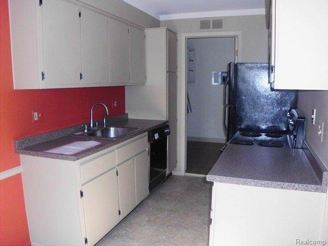 24608 Spring Lane, Unit 44 Harrison Township, MI 48045 - Photo 4 of 14 261-863453-Kitchen View 2.JPG