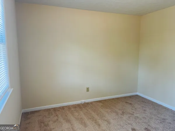 $1,295 | 25 St Clair Street, Newnan, GA 30263