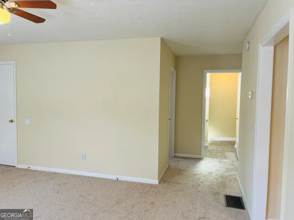 $1,295 | 25 St Clair Street, Newnan, GA 30263