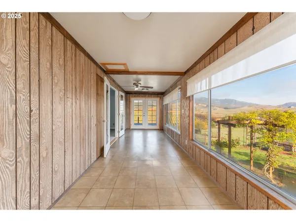 a view of an entryway