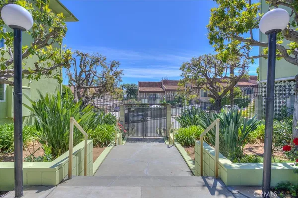 $2,380 | 1301 South Atlantic Boulevard, Unit 536C, Monterey Park, CA 91754