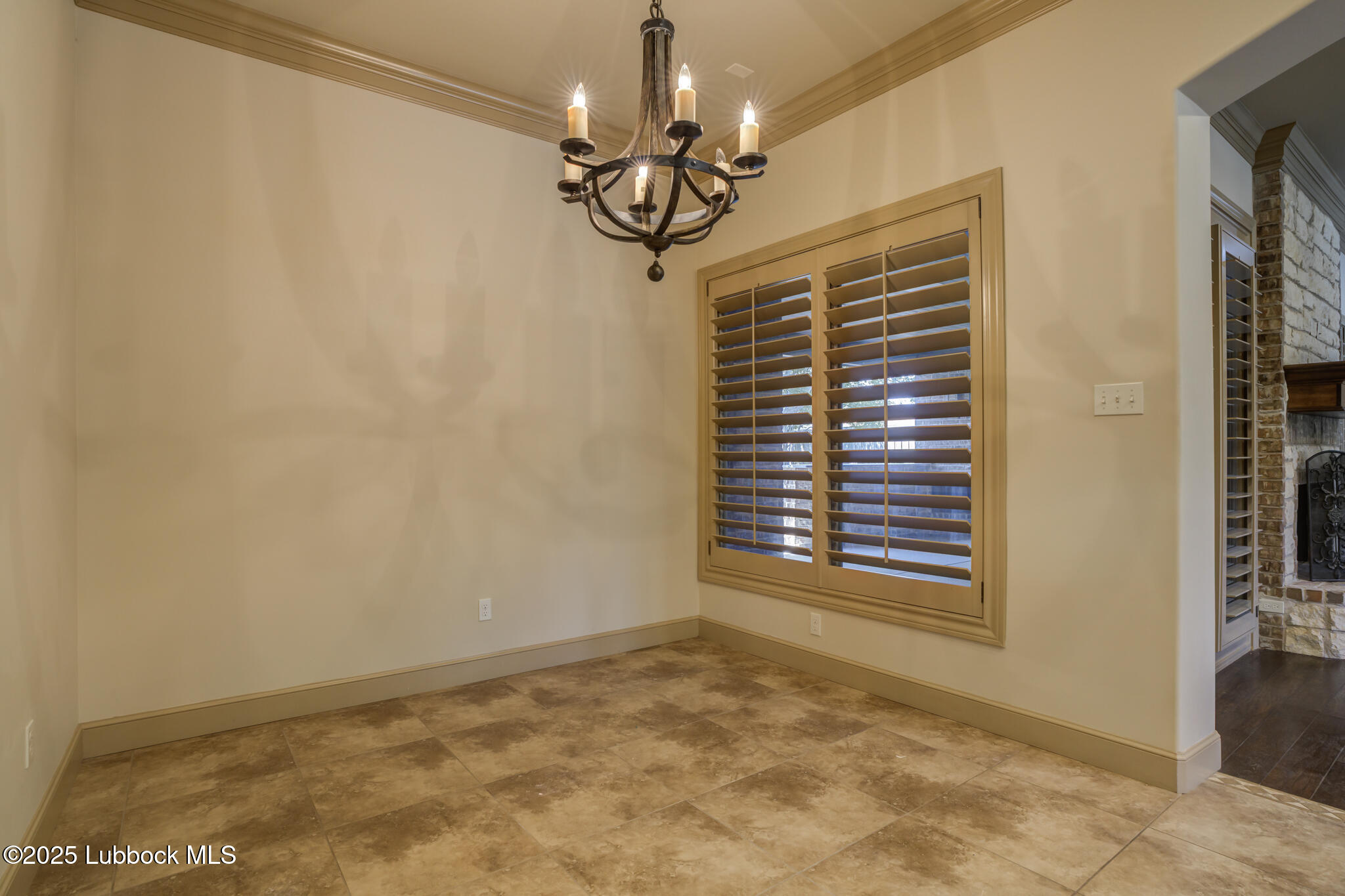 6103 89th Street Lubbock, TX 79424 - Photo 38 of 73 a view of empty room with window