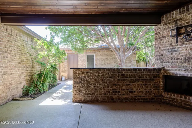 $695,000 | 6103 89th Street, Lubbock, TX 79424