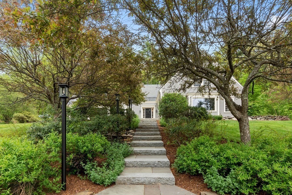133 Nourse Road Bolton, MA 01740 - Photo 3 of 42