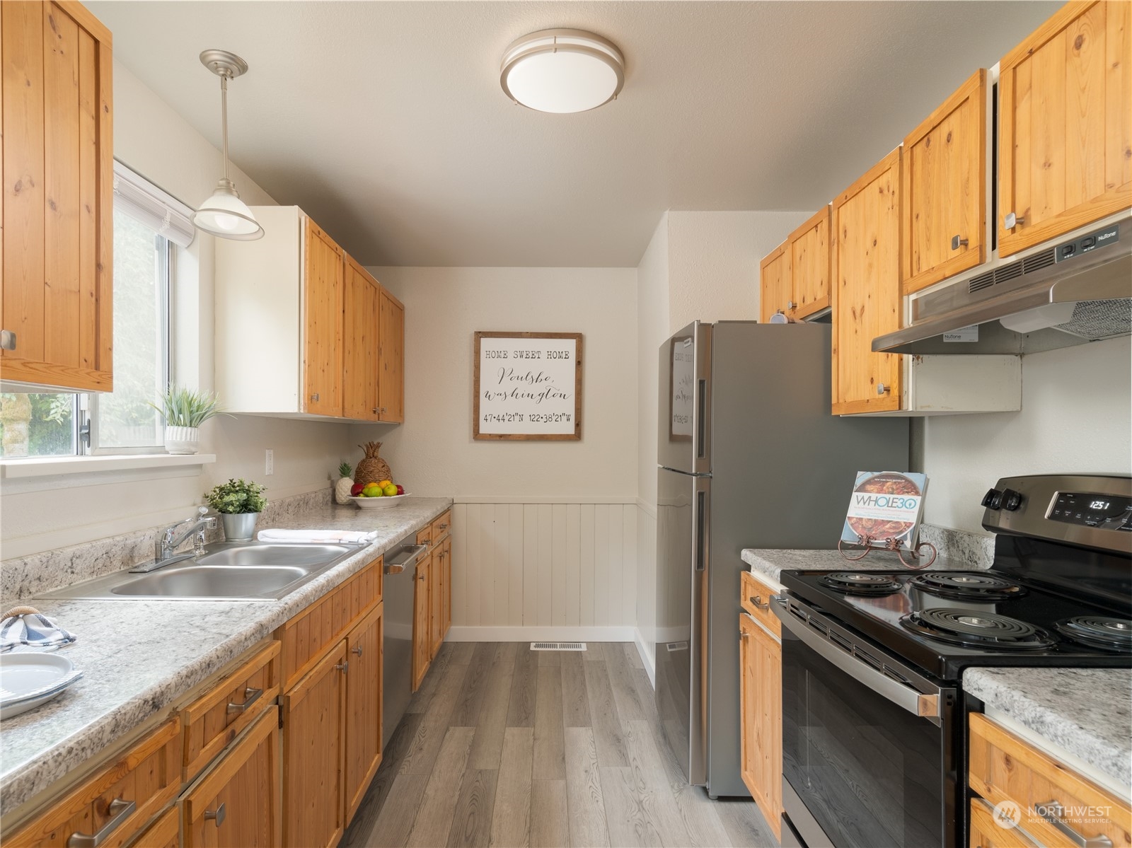 15735 Virginia Point Road Northeast Poulsbo, WA 98370 - Photo 13 of 32 Gallery Image 13