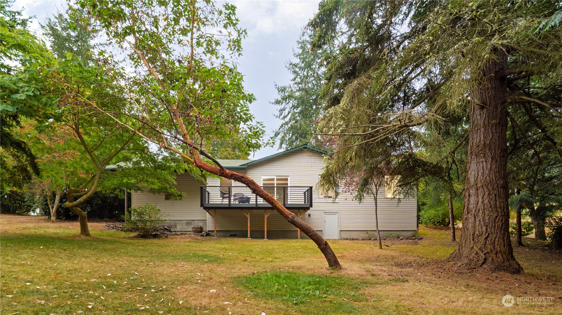 15735 Virginia Point Road Northeast Poulsbo, WA 98370 - Photo 27 of 32 Gallery Image 27