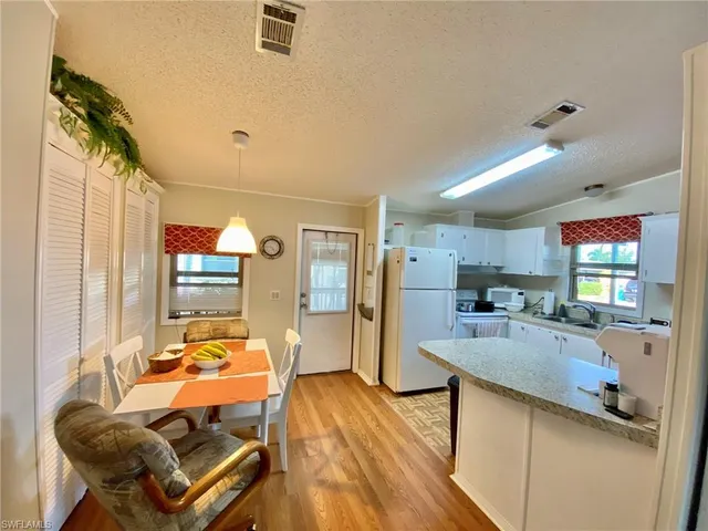 $1,700 | 183 Oceans Boulevard, Unit 183, Naples, FL 34104