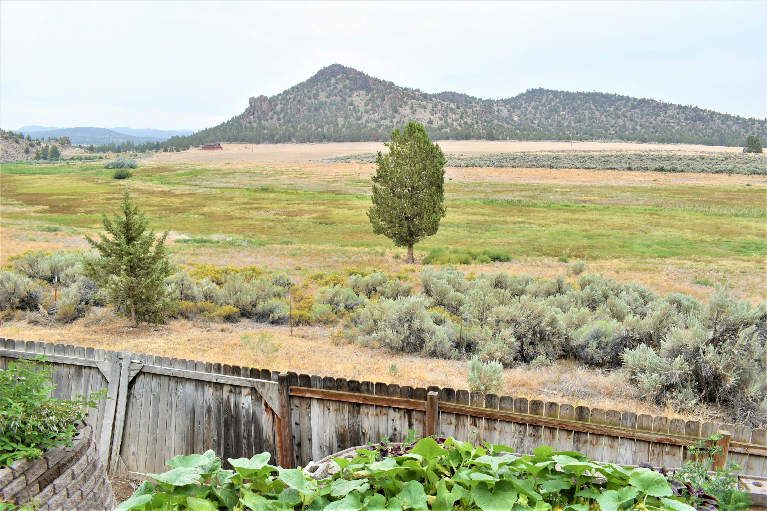 2330 Northeast Yellowpine Road Prineville, OR 97754 - Photo 27 of 41 DSC_0012 (2)