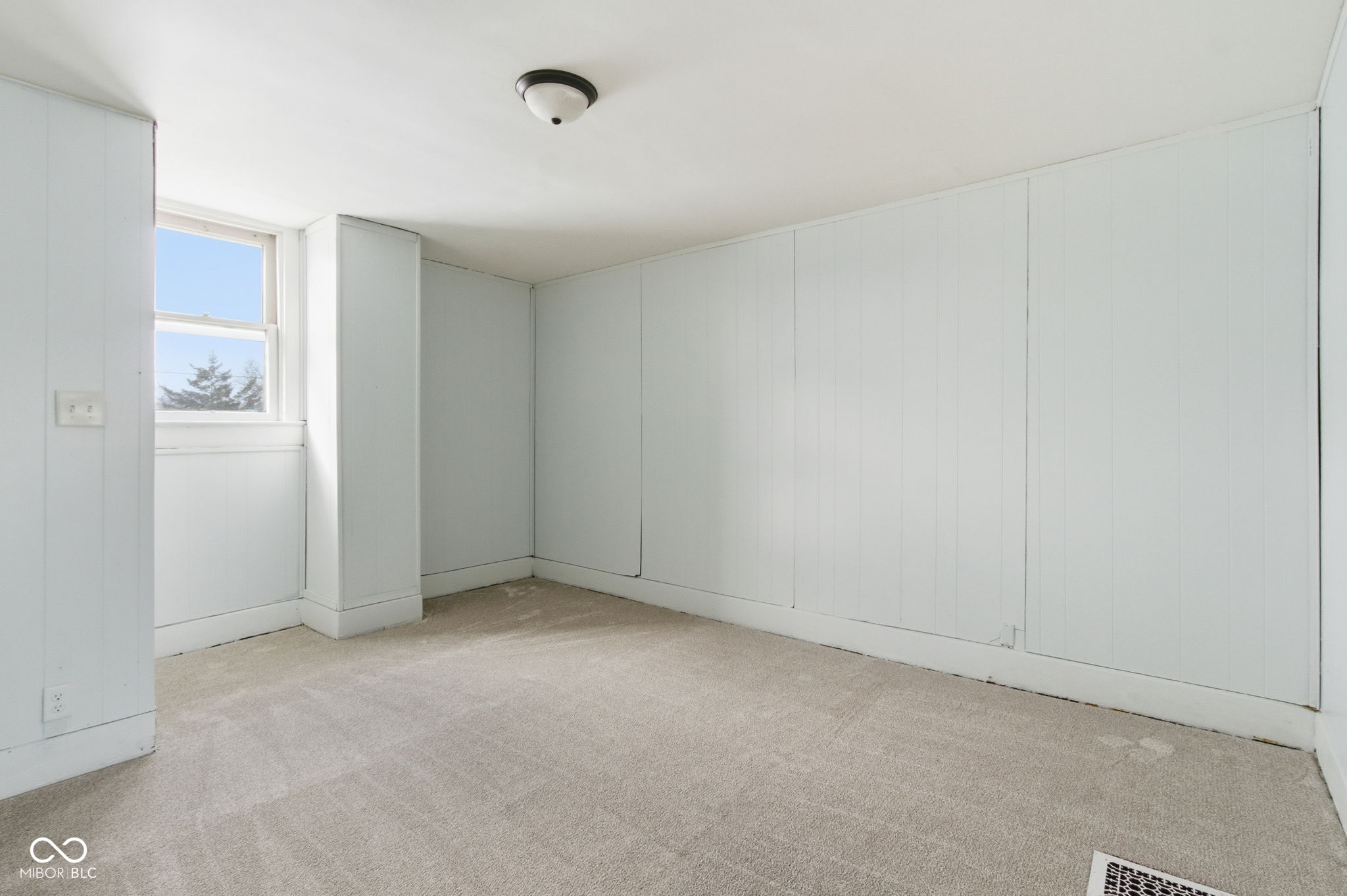 34 North Addison Street Indianapolis, IN 46222 - Photo 7 of 12