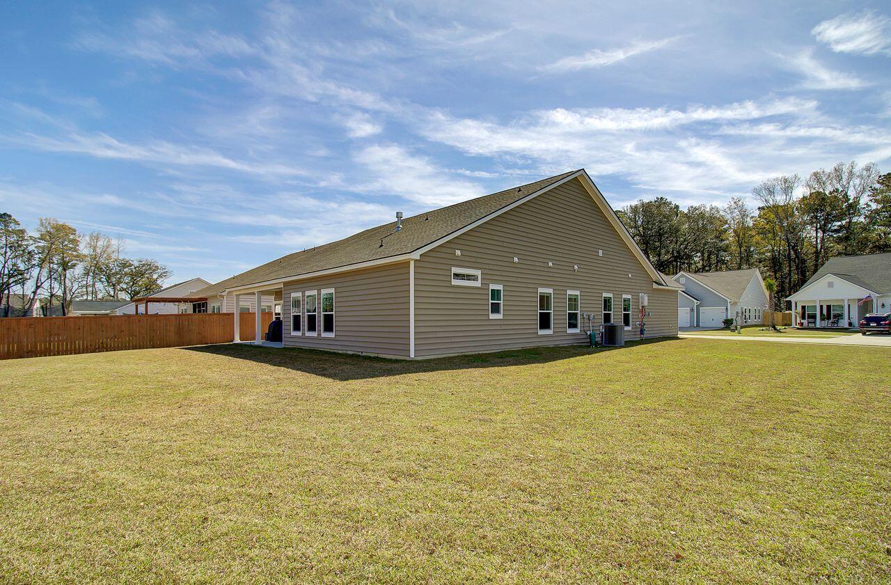 1938 Sweetfern Road Hanahan, SC 29410 - Photo 35 of 50 (37)