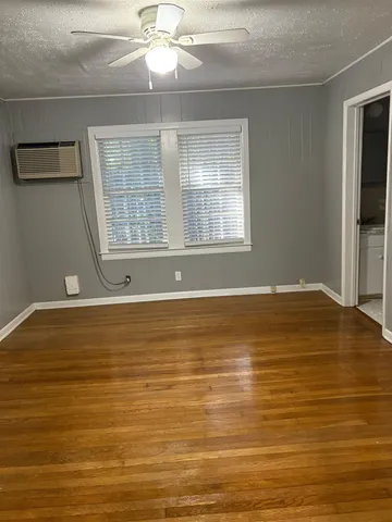 $800 | 3418 North Monroe Street, Unit B, Tallahassee, FL 32303