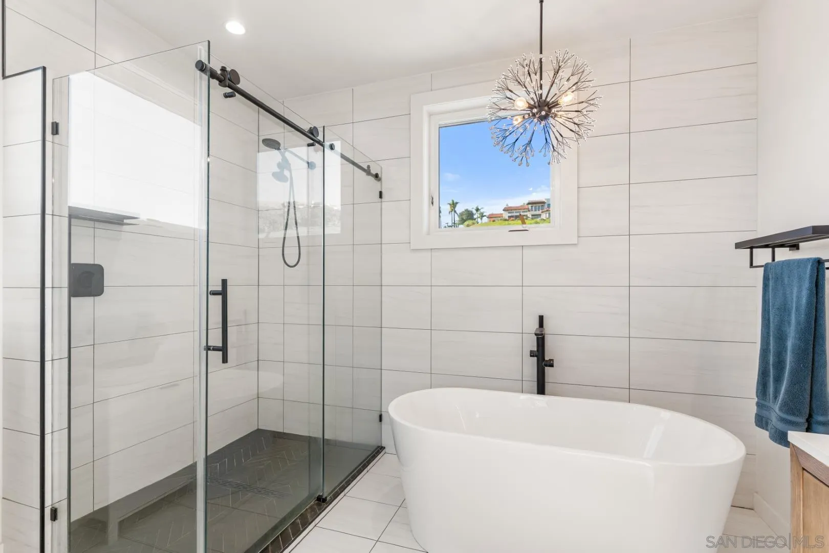 4407 Ramona Drive Fallbrook, CA 92028 - Photo 14 of 27 a bathroom with a white bath tub and a shower