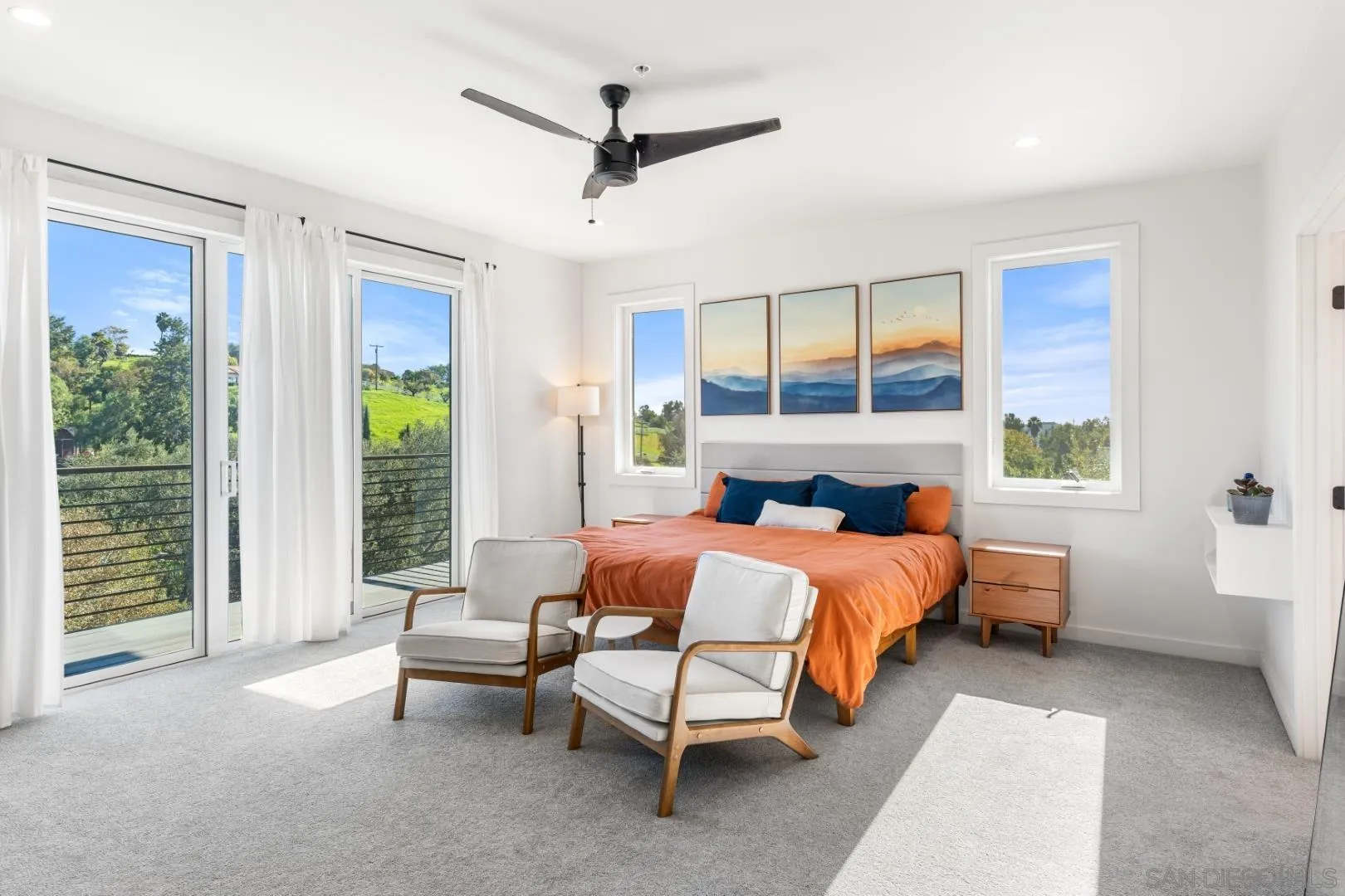 4407 Ramona Drive Fallbrook, CA 92028 - Photo 9 of 27 a bedroom with a bed and a window