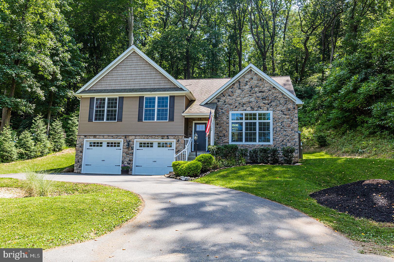 2780 Spring Valley Road Lancaster, PA 17601 - Photo 4 of 82 Gallery Image 4