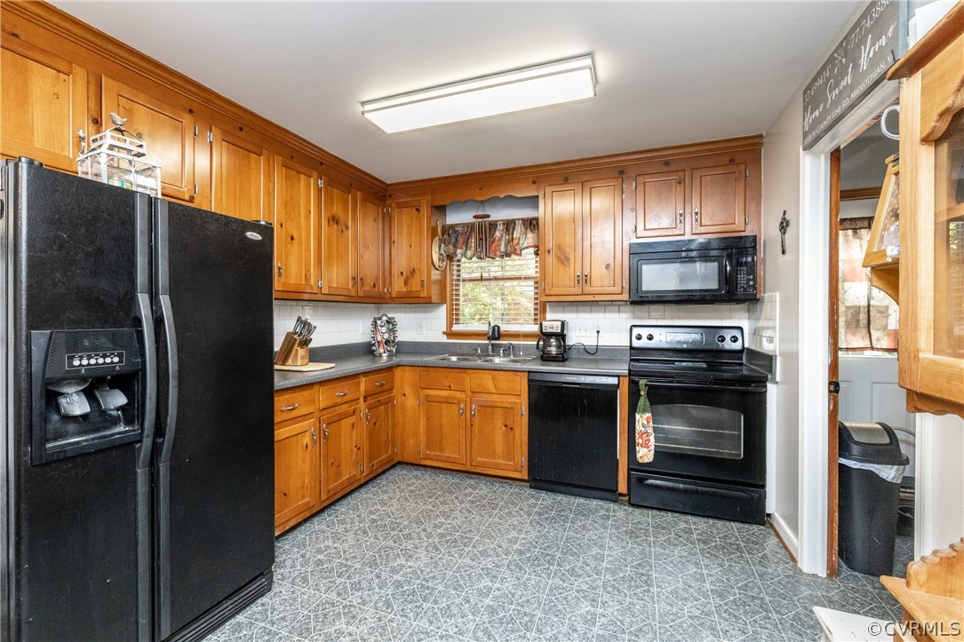 18108 West County Line Road Midlothian, VA 23112 - Photo 4 of 28 Gallery Image 4
