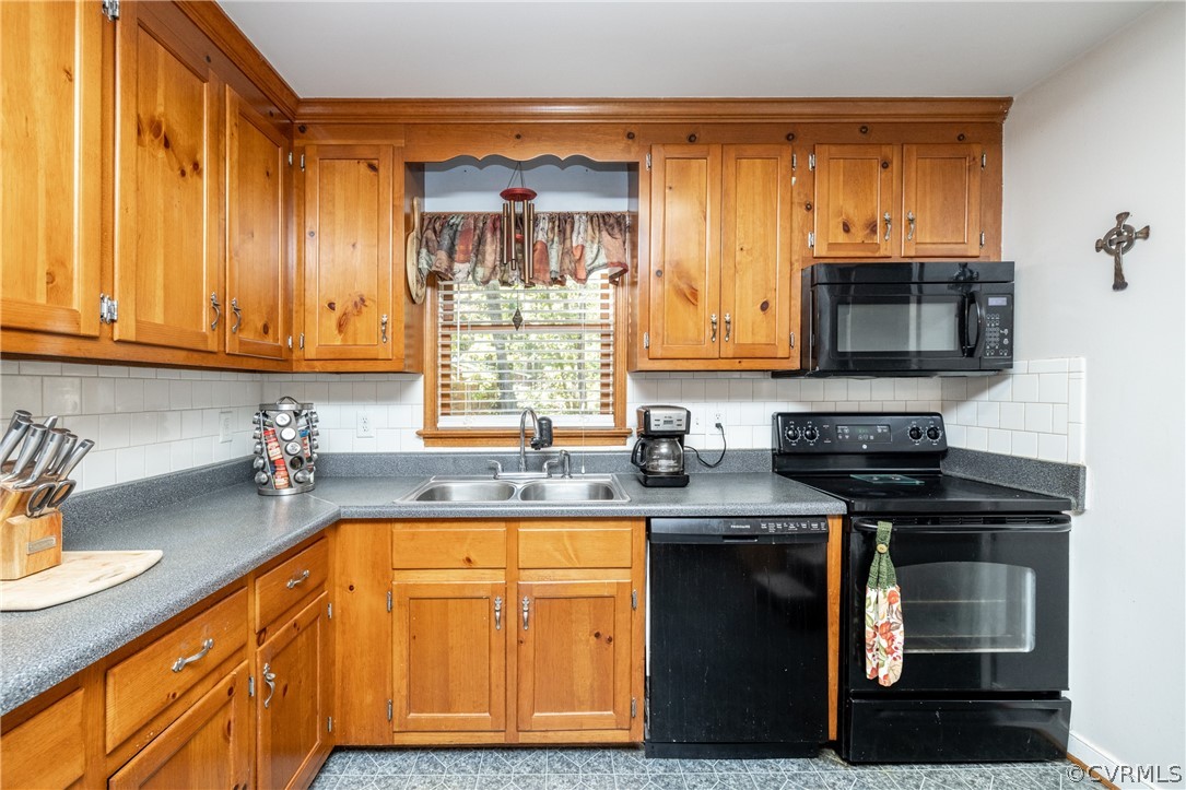18108 West County Line Road Midlothian, VA 23112 - Photo 5 of 28 Gallery Image 5