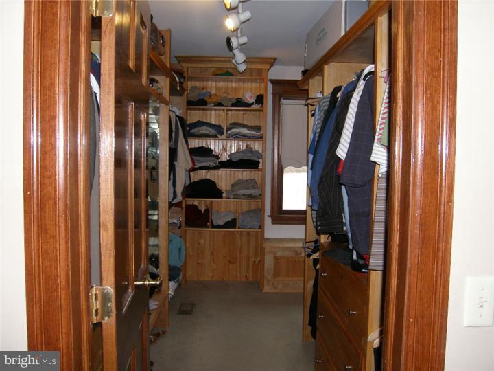 301 Fork Bridge Road Pittsgrove, NJ 08318 - Photo 15 of 25 Closet