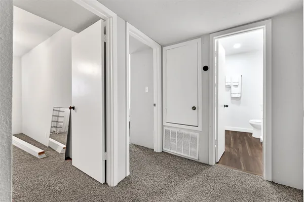 $185,000 | 11002 Hammerly Boulevard, Unit 223, Houston, TX 77043