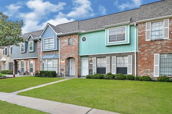 $185,000 | 11002 Hammerly Boulevard, Unit 223, Houston, TX 77043