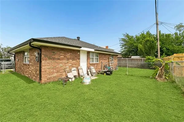 $249,900 | 3625-27 Shangri-La Drive, Chalmette, LA 70043