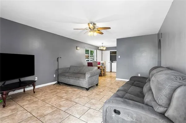 $249,900 | 3625-27 Shangri-La Drive, Chalmette, LA 70043