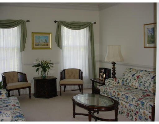 135 Stow Road Marlborough, MA 01752 - Photo 2 of 5 Gallery Image 2