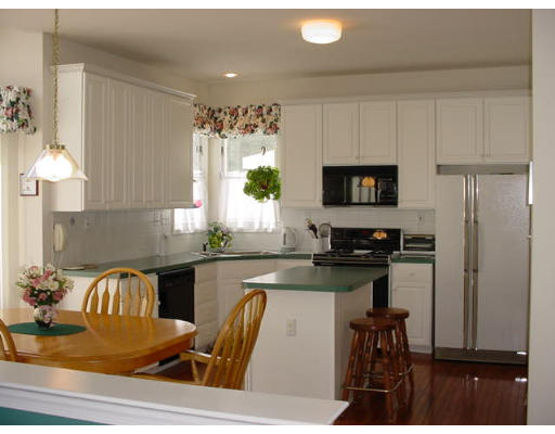 135 Stow Road Marlborough, MA 01752 - Photo 3 of 5 Gallery Image 3