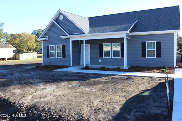 $264,500 | 216 West Charity Road, Rose Hill, NC 28458
