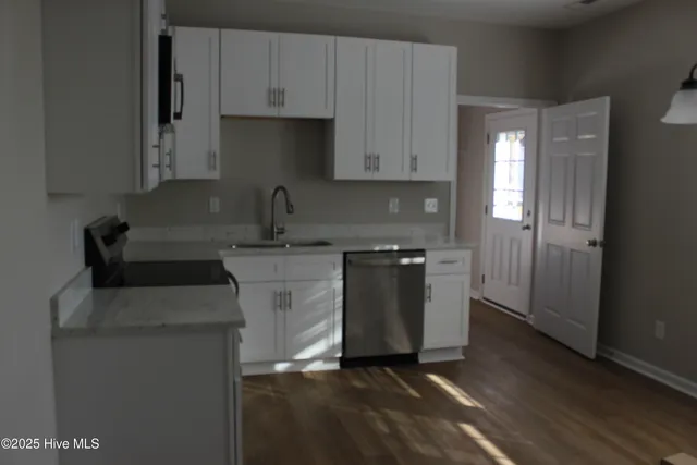 $264,500 | 216 West Charity Road, Rose Hill, NC 28458