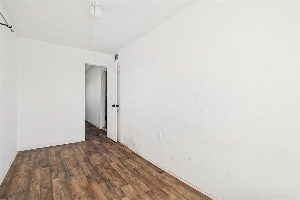 319 McKinney Street Mesquite, TX 75149 - Photo 19 of 27 a view of an empty room