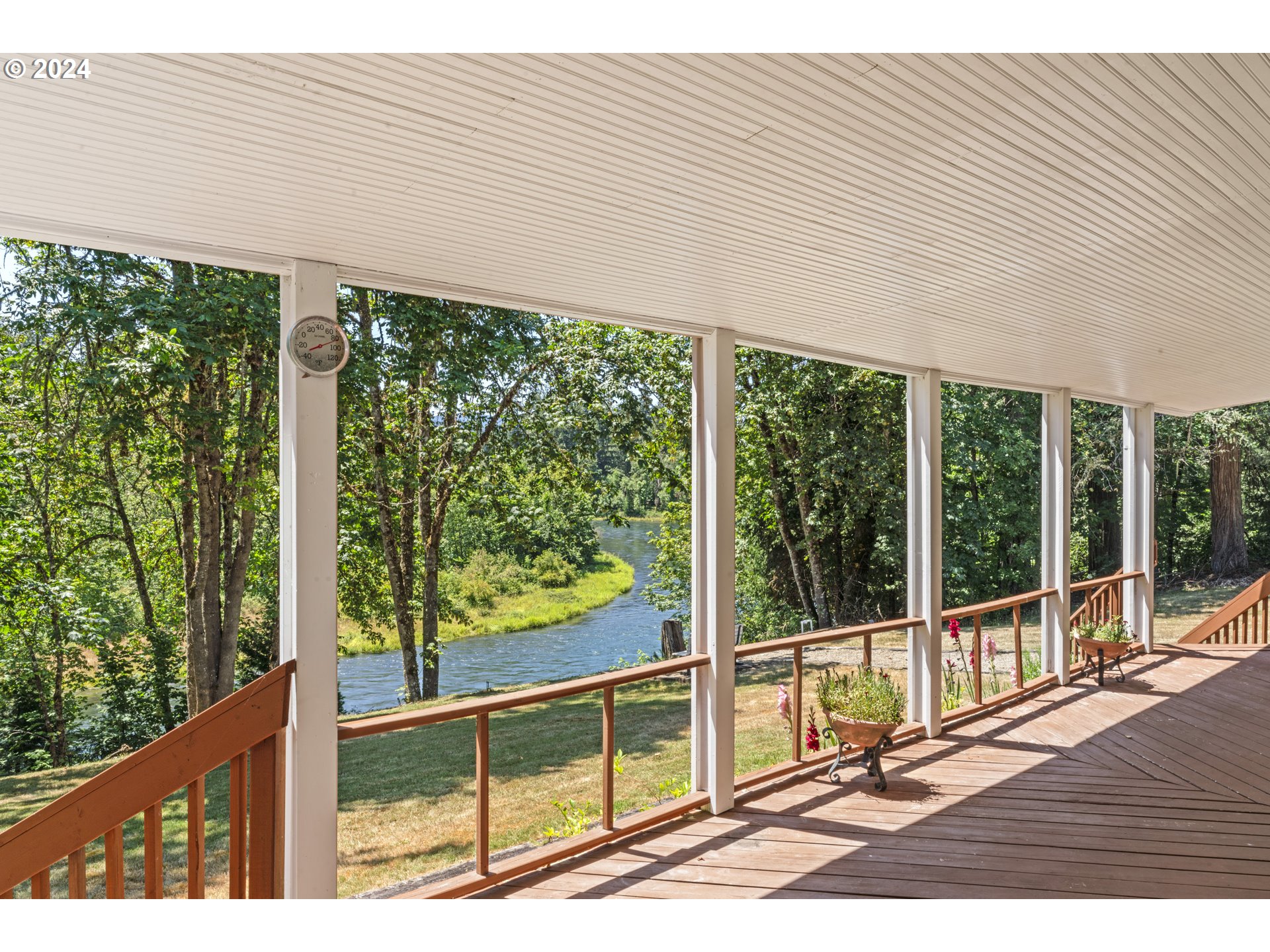39002 Pengra Road Fall Creek, OR 97438 - Photo 33 of 48 Covered Porch