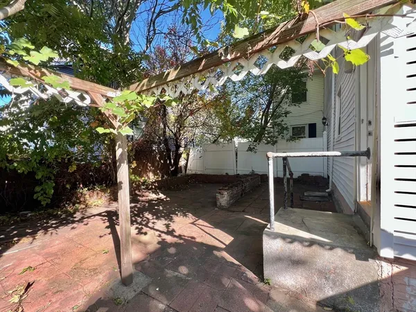 $3,600 | 209 Riverside Avenue, Unit 209, Medford, MA 02155