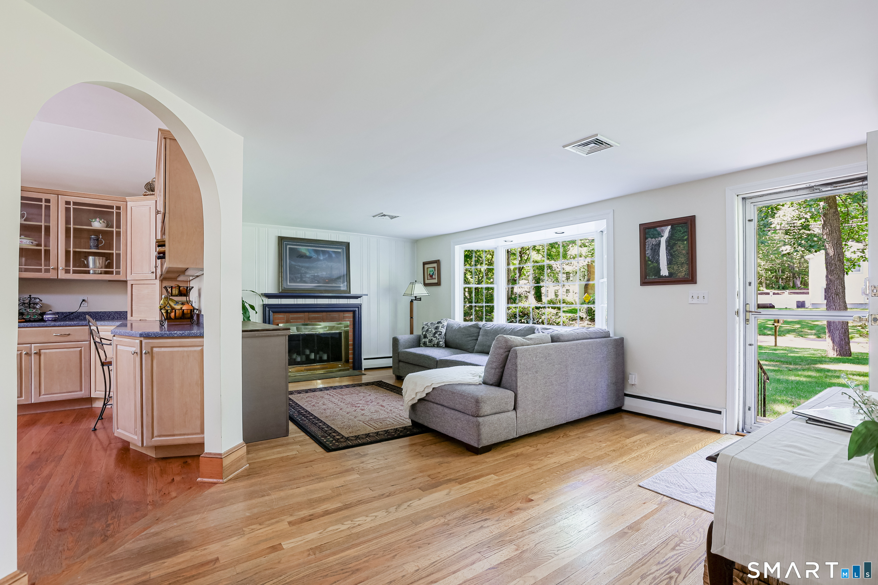 21 Geneva Road Norwalk, CT 06850 - Photo 14 of 36