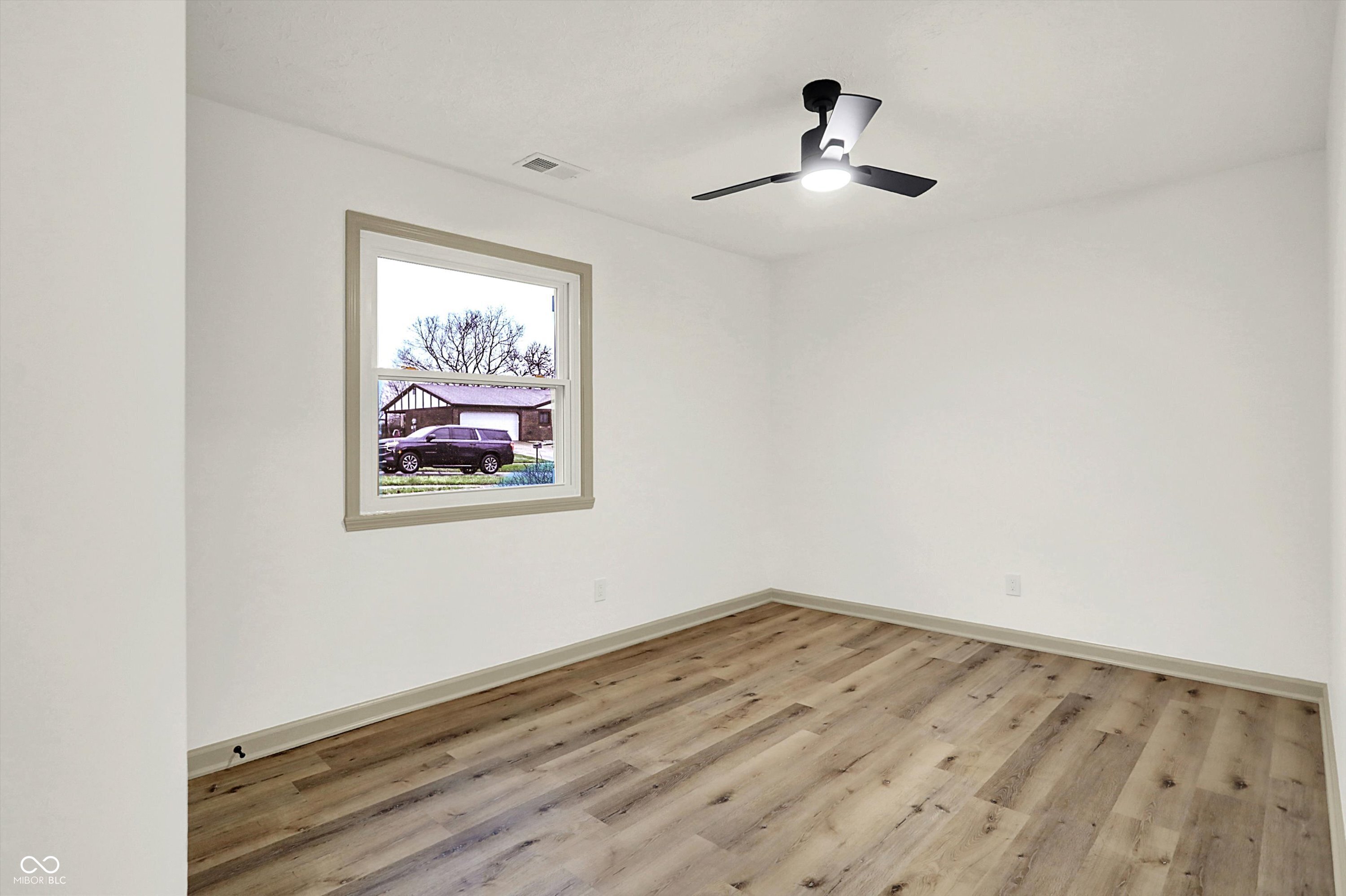 511 Boonesboro Road Greenwood, IN 46142 - Photo 12 of 20