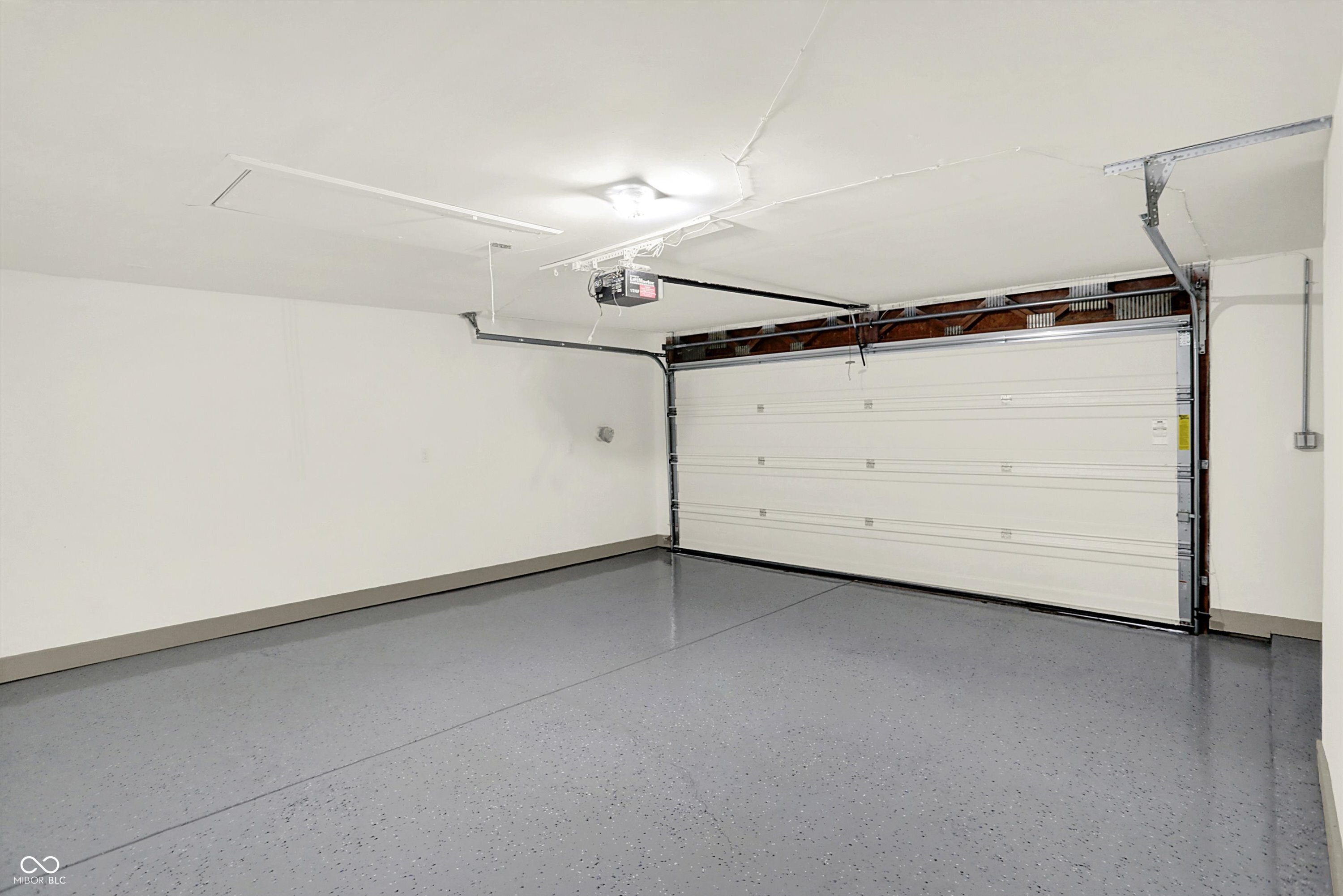 511 Boonesboro Road Greenwood, IN 46142 - Photo 18 of 20