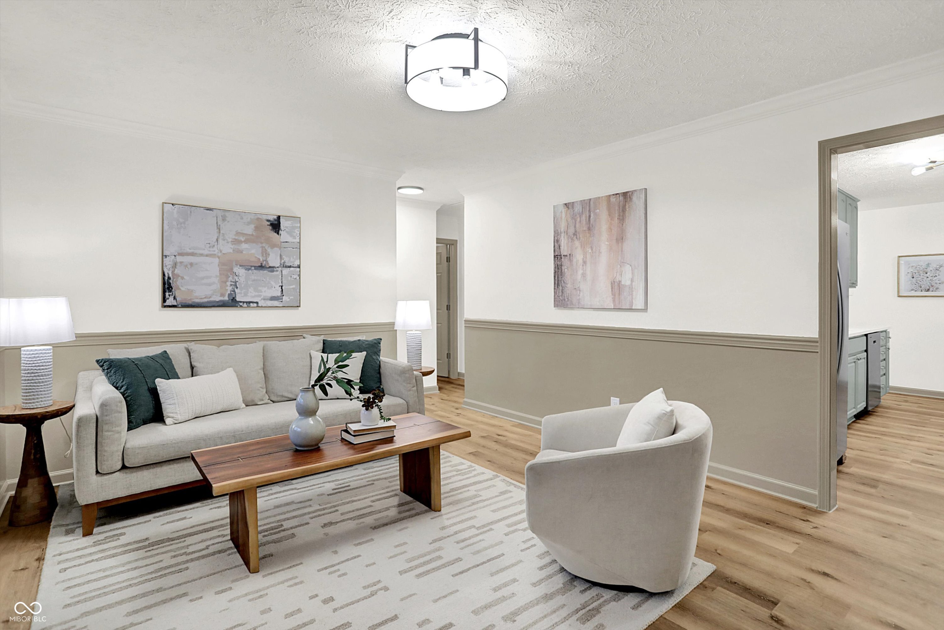 511 Boonesboro Road Greenwood, IN 46142 - Photo 3 of 20