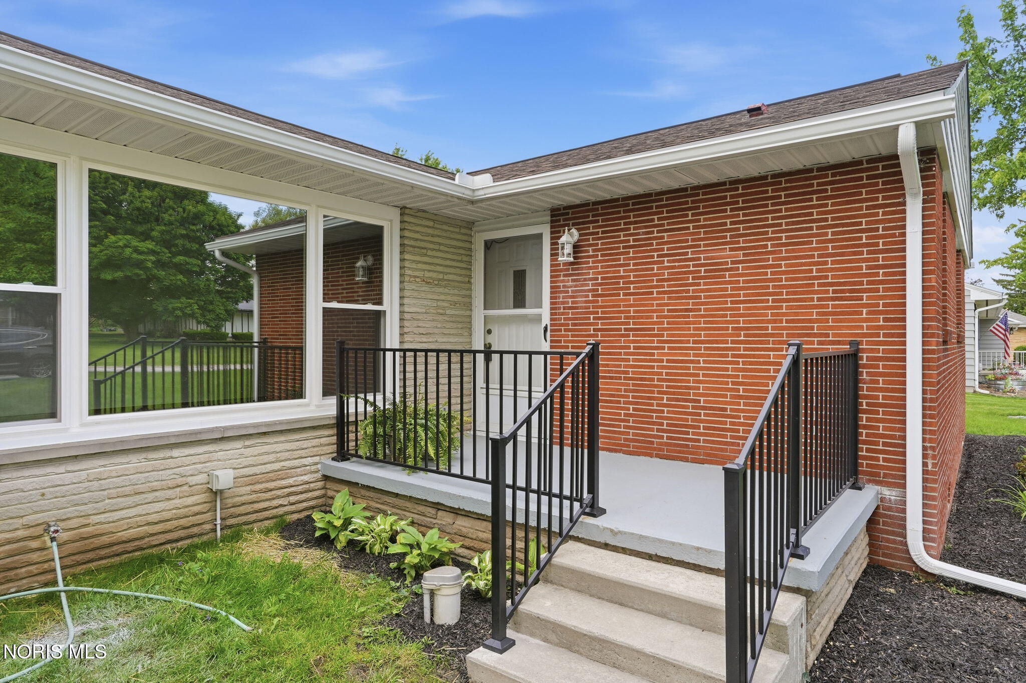 1385 Flechtner Road Fostoria, OH 44830 - Photo 6 of 79 24-web-or-mls-022_NHM06136