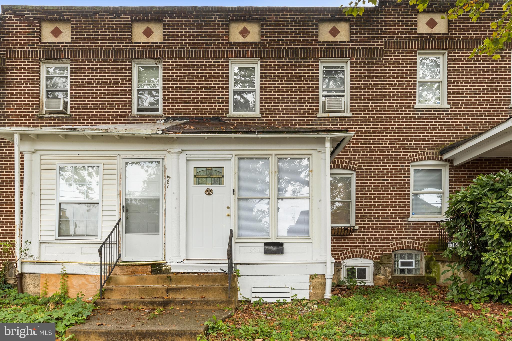 925 Kenmore Road Philadelphia, PA 19151 - Photo 21 of 23 Front exterior