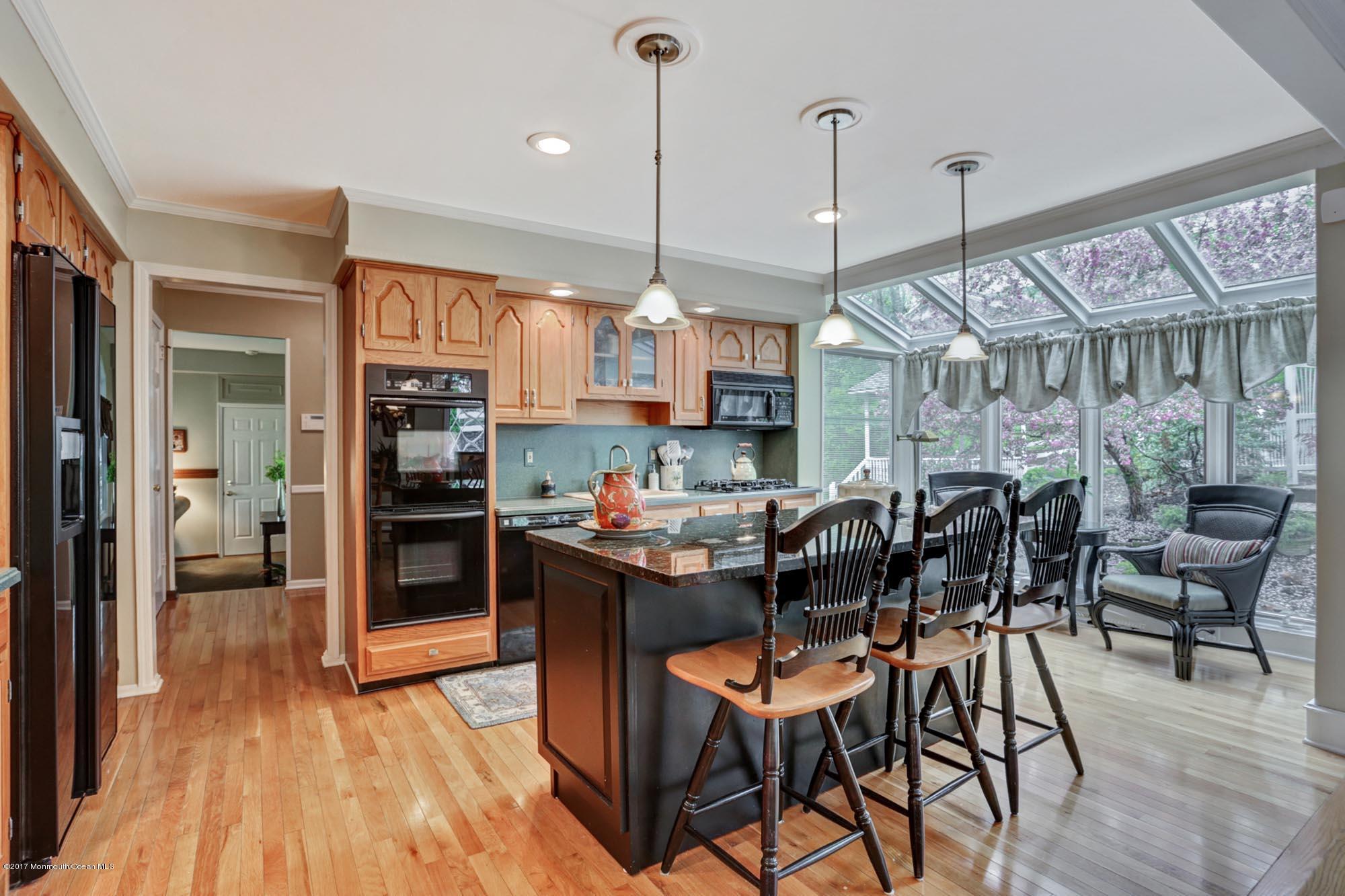 4 Georgetown Road Colts Neck, NJ 07722 - Photo 8 of 29 4 gt kit 1