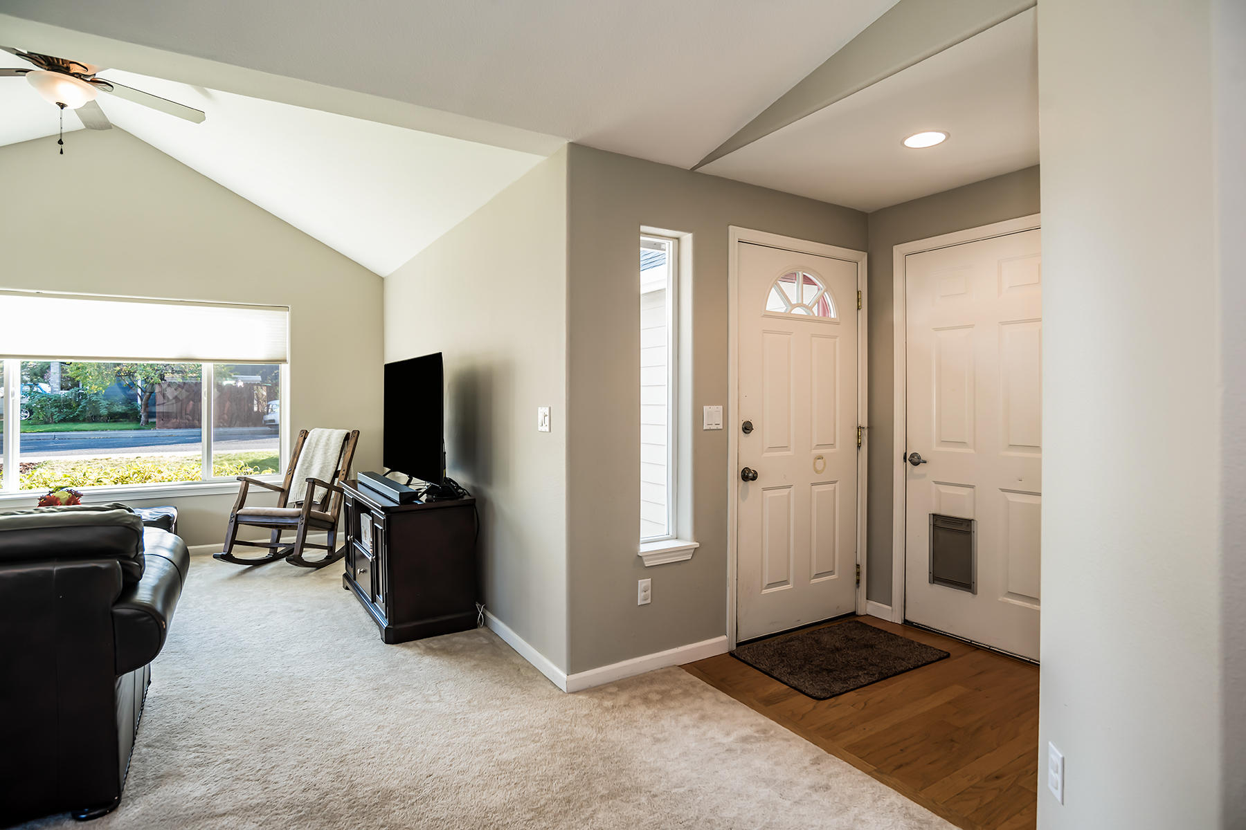 21278 Keyte Road Bend, OR 97701 - Photo 20 of 48 Entry