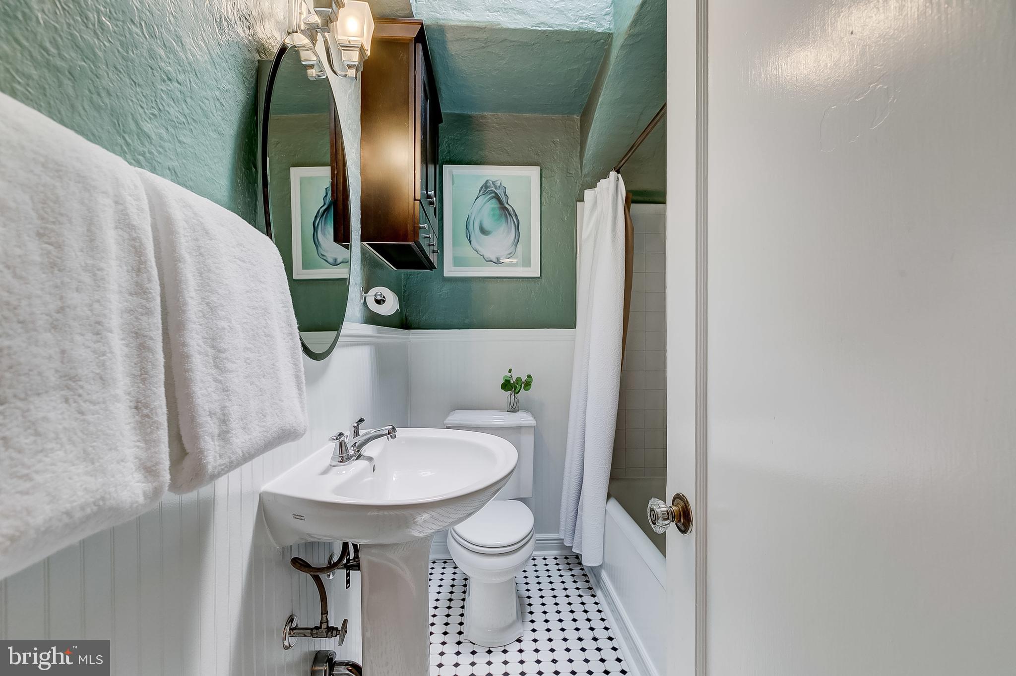 8 Somerset Road Baltimore, MD 21228 - Photo 18 of 56 Updated Bath in 2010