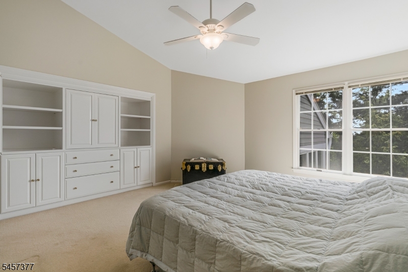 29 Edgewood Road Bedminster, NJ 07921 - Photo 20 of 37 Gallery Image 20