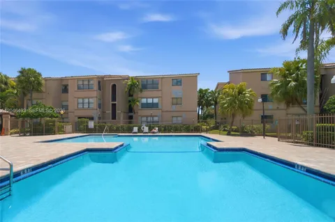 $205,000 | 2846 South University Drive, Unit 4104, Davie, FL 33328