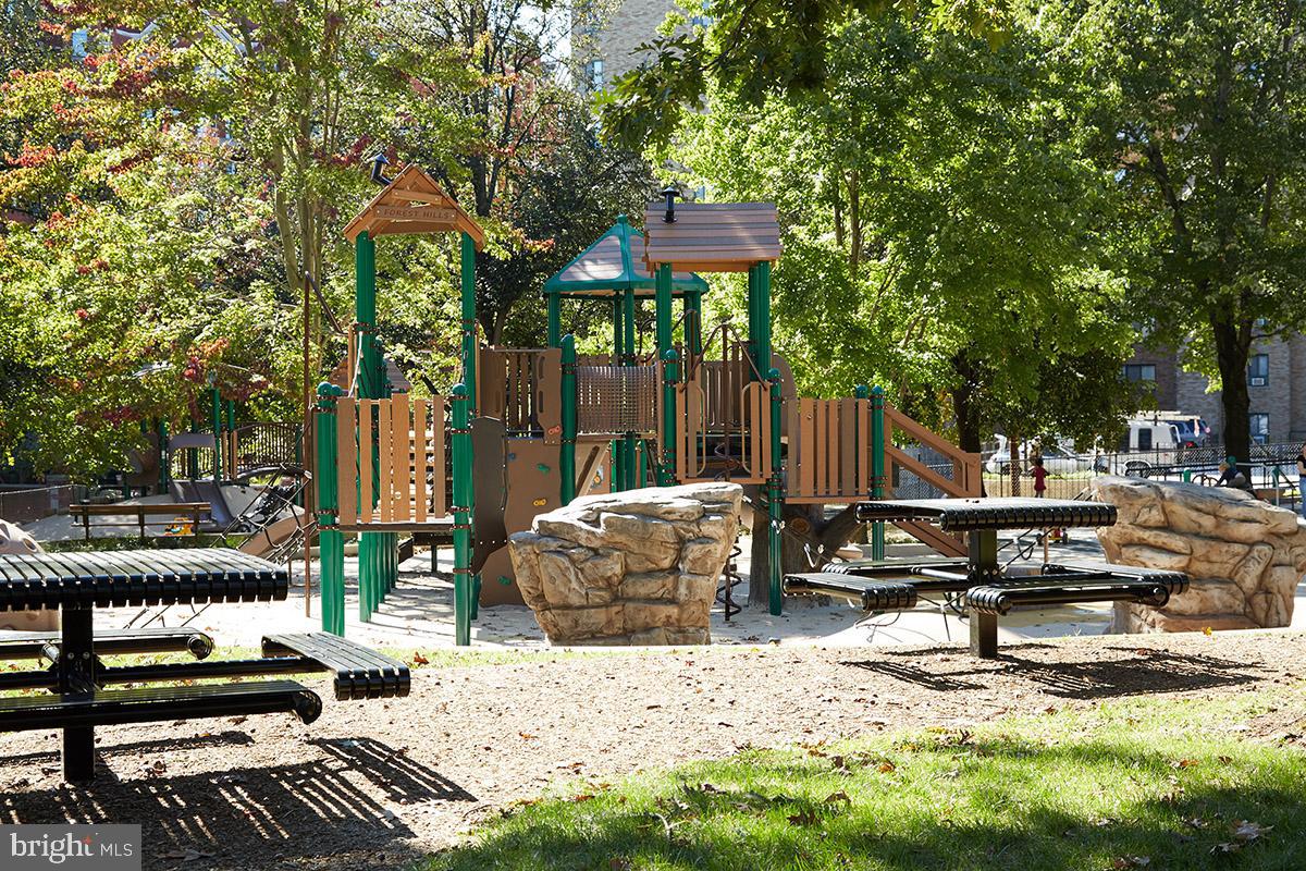 3128 Appleton Street Northwest Washington, DC 20008 - Photo 63 of 65