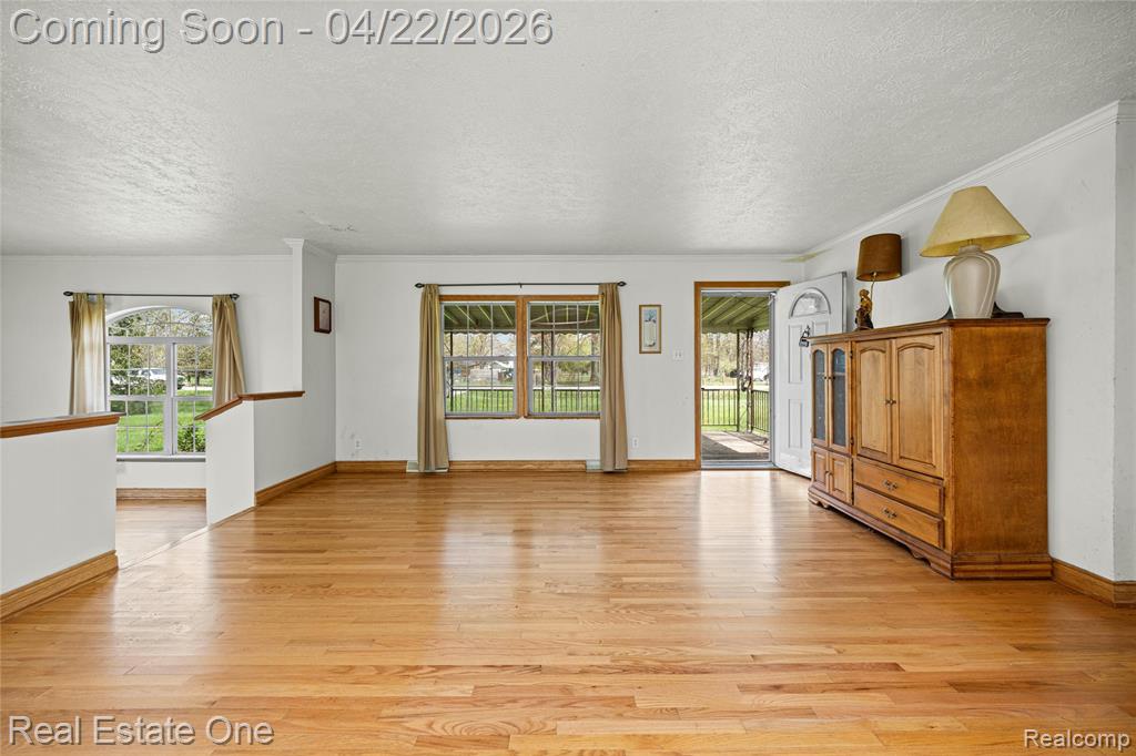 26996 Sumpter Road Belleville, MI 48111 - Photo 7 of 32