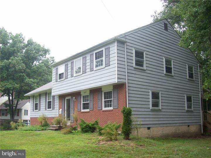 1009 Glen Road Wallingford, PA 19086 - Photo 21 of 23 Exterior Side